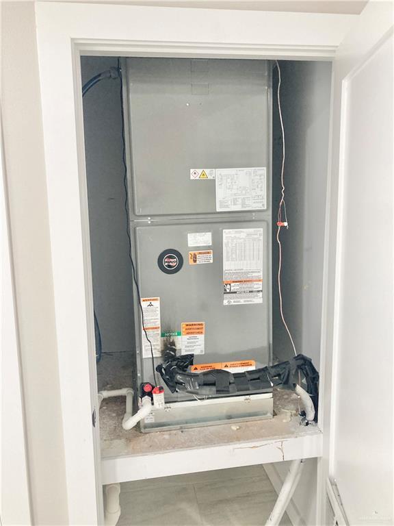 Building Photo - 40 Corales St