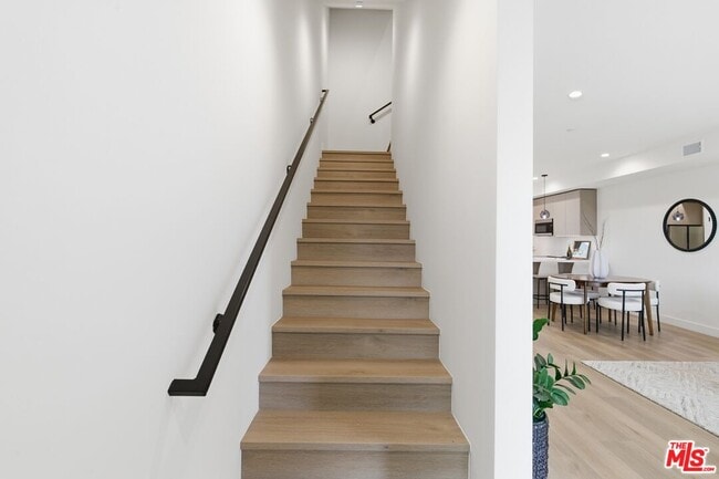 Building Photo - 3842 Don Tomaso Dr