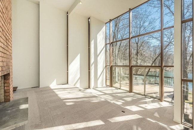Building Photo - 20 Arrowhead Estates Ln