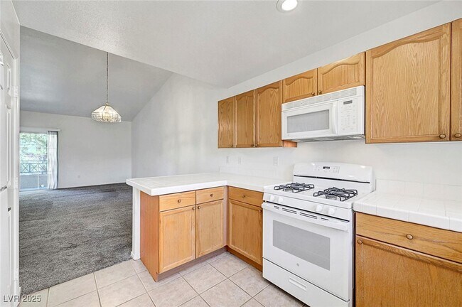 Building Photo - 10552 Pine Pointe Ave