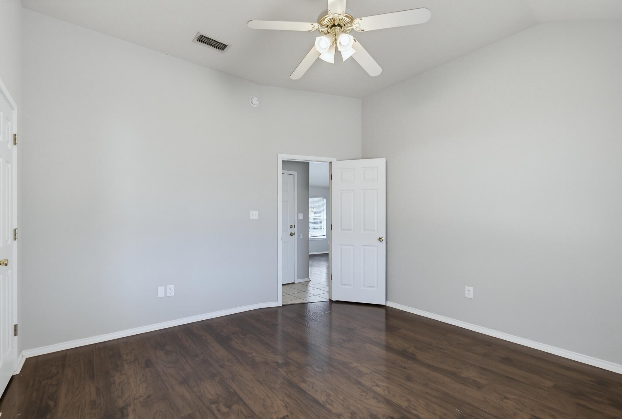 Building Photo - 7917 Thompson Pky