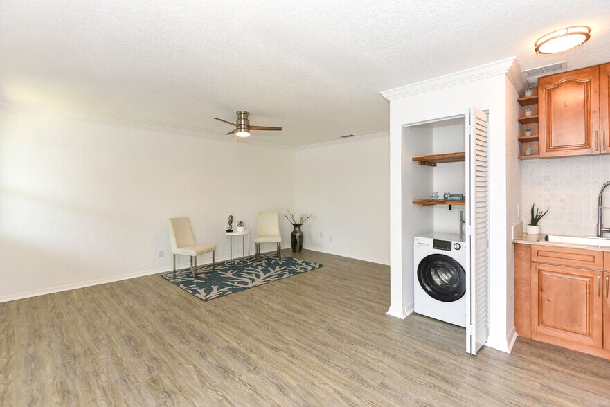 Building Photo - 436 Auburn Dr