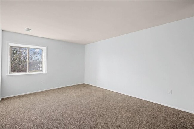 Building Photo - 66 Banner Ct