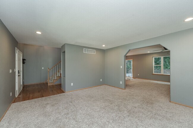 Building Photo - Spacious Home With Finished Basement And 3 Car Garage