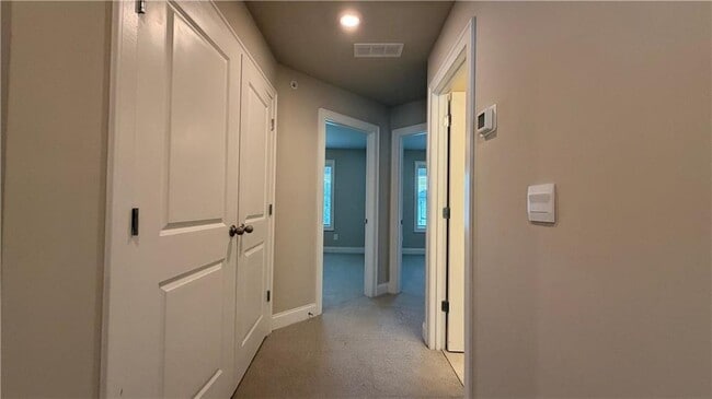 Building Photo - 1012 Knoxboro Ln