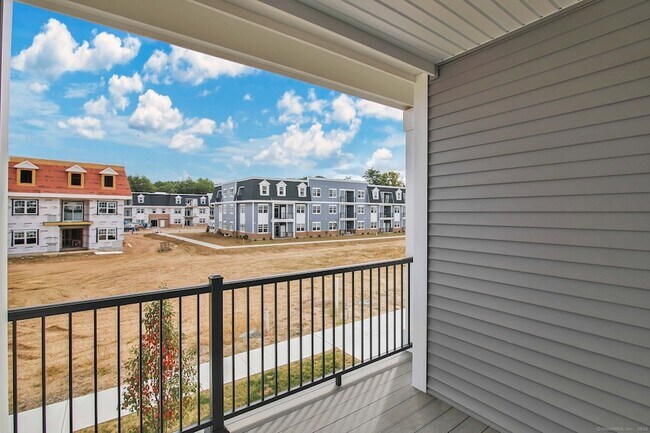 Building Photo - 280 Salmon Brook St