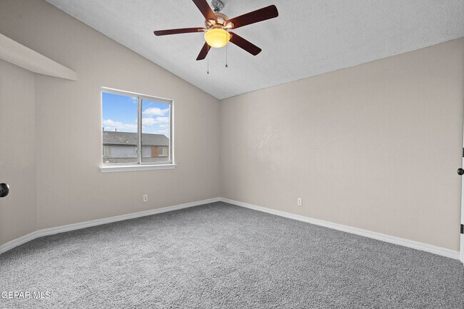 Building Photo - 13713 Paseo del Mar Dr