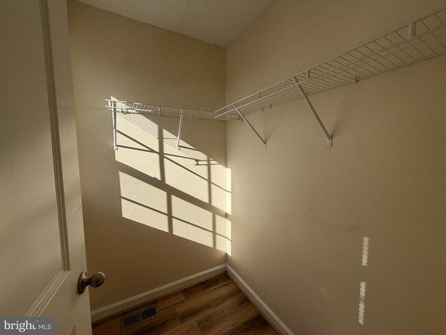 Building Photo - 122 Ridgemont Dr