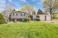 Building Photo - Spacious 4-Bedroom Home Near STL Airport i...