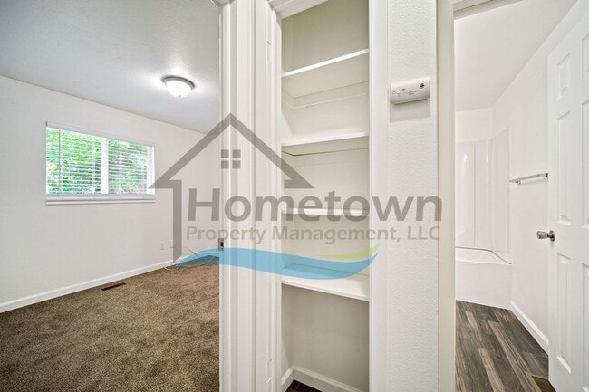 Building Photo - 2850 N Francis St