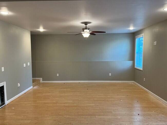 Building Photo - 1532 Craftsman Rd NW