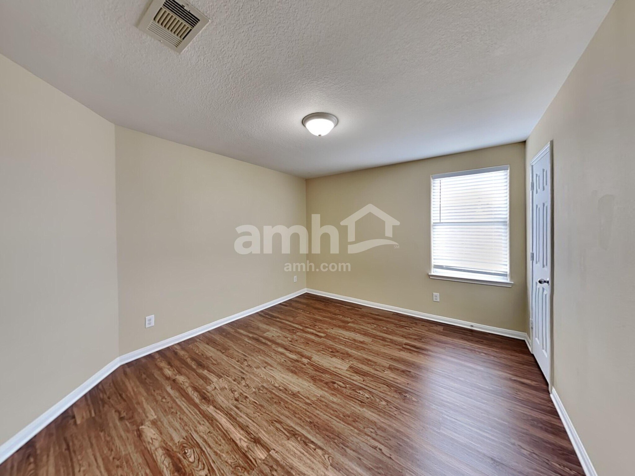 Building Photo - 9415 White Diamond Ln