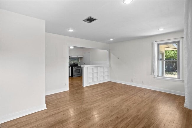 Building Photo - 7808 Watson St
