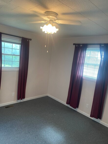 Building Photo - 474 Roadrunner Ln