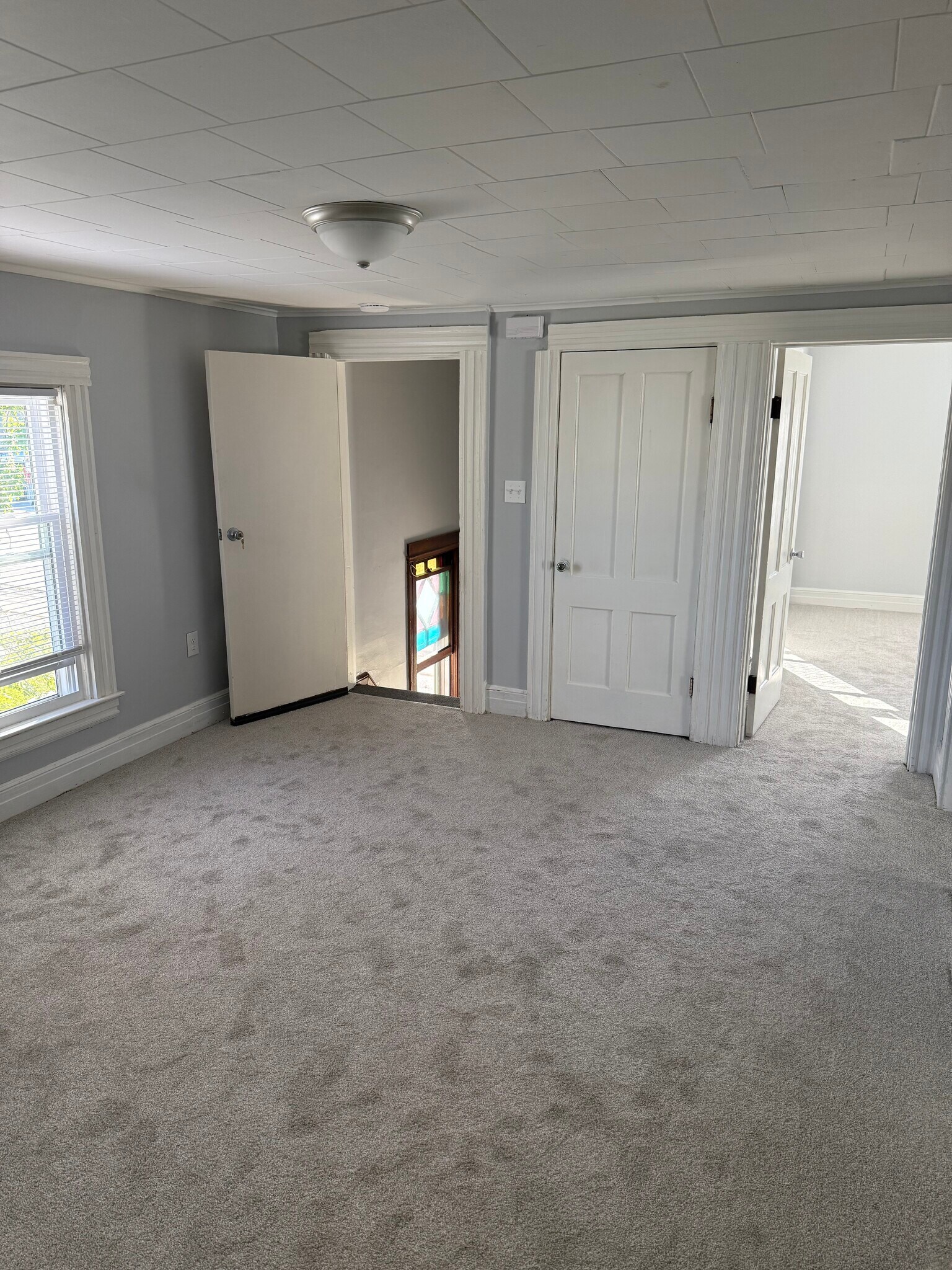 Building Photo - 110 Lake Ave