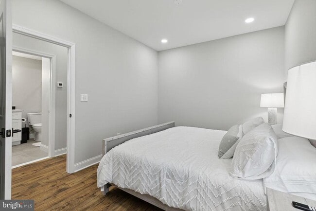 Building Photo - 36 Evergreen Ln