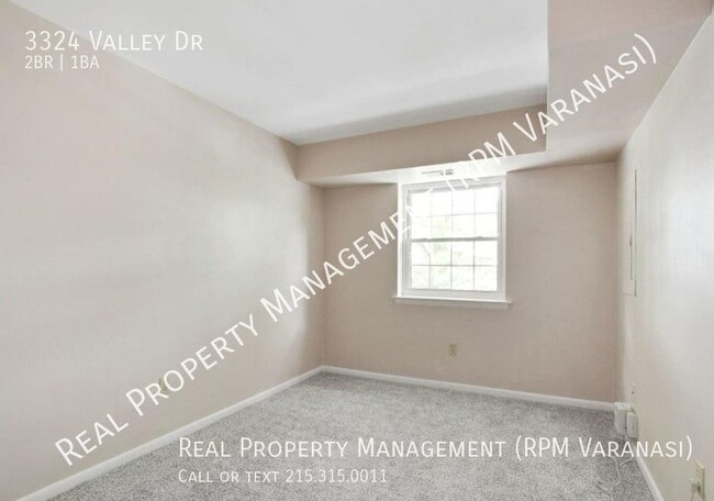 Building Photo - 3324 Valley Dr