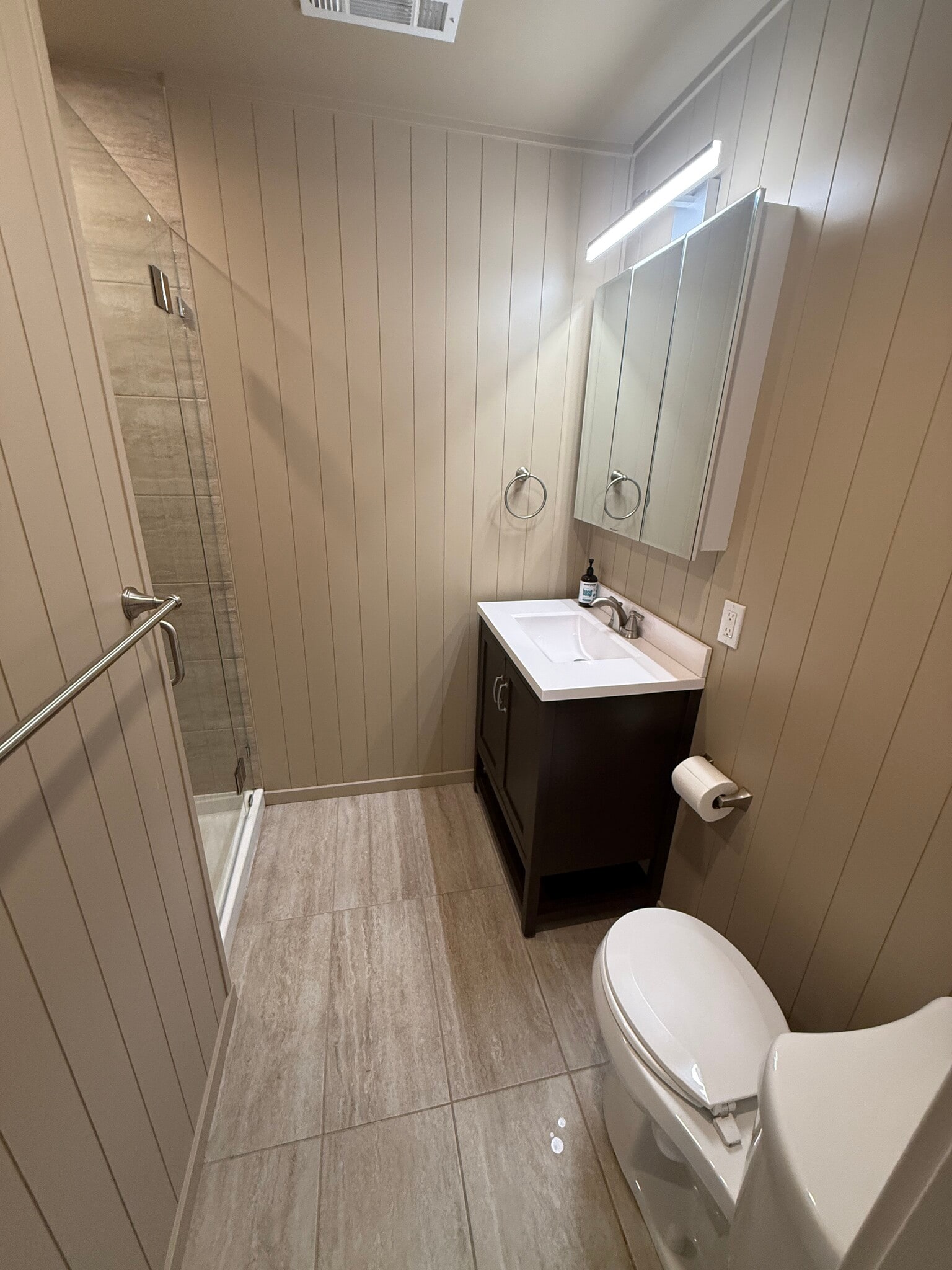 Building Photo - 6840 NE Wood Bay Ln