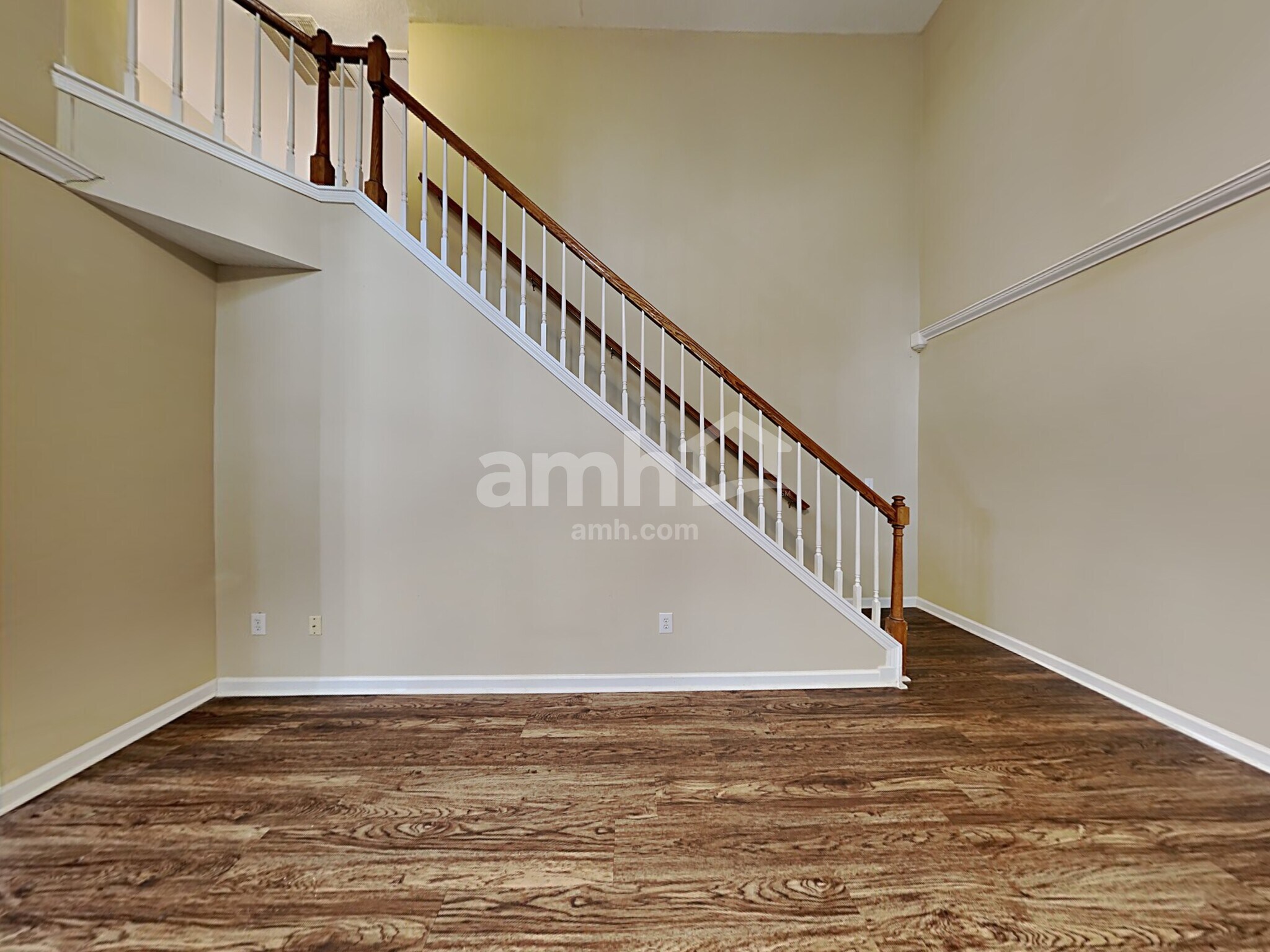 Building Photo - 409 Ascott Way