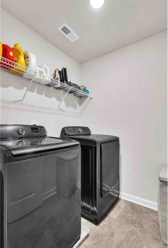 Building Photo - 94 Huntley Trce