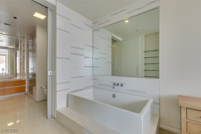 Building Photo - 3722 Las Vegas Blvd S