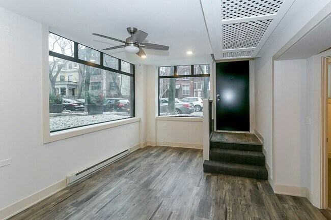 Building Photo - 6385 W Arlington Pl