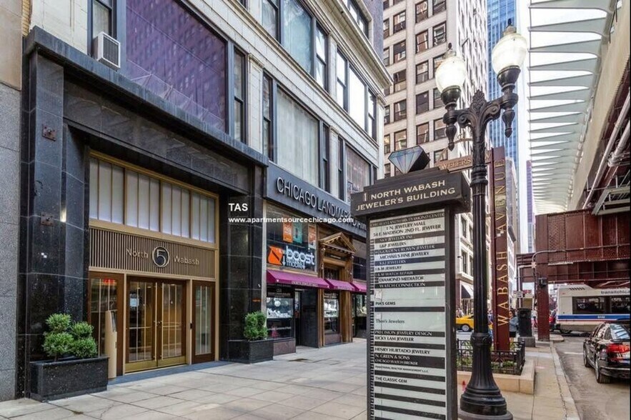 Building Photo - 5 N Wabash Ave