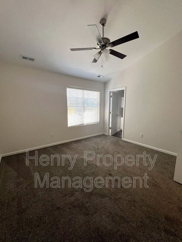 Building Photo - 134 Forthview Way