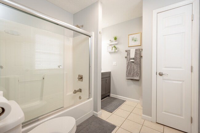 Building Photo - 117 Rystan Pl