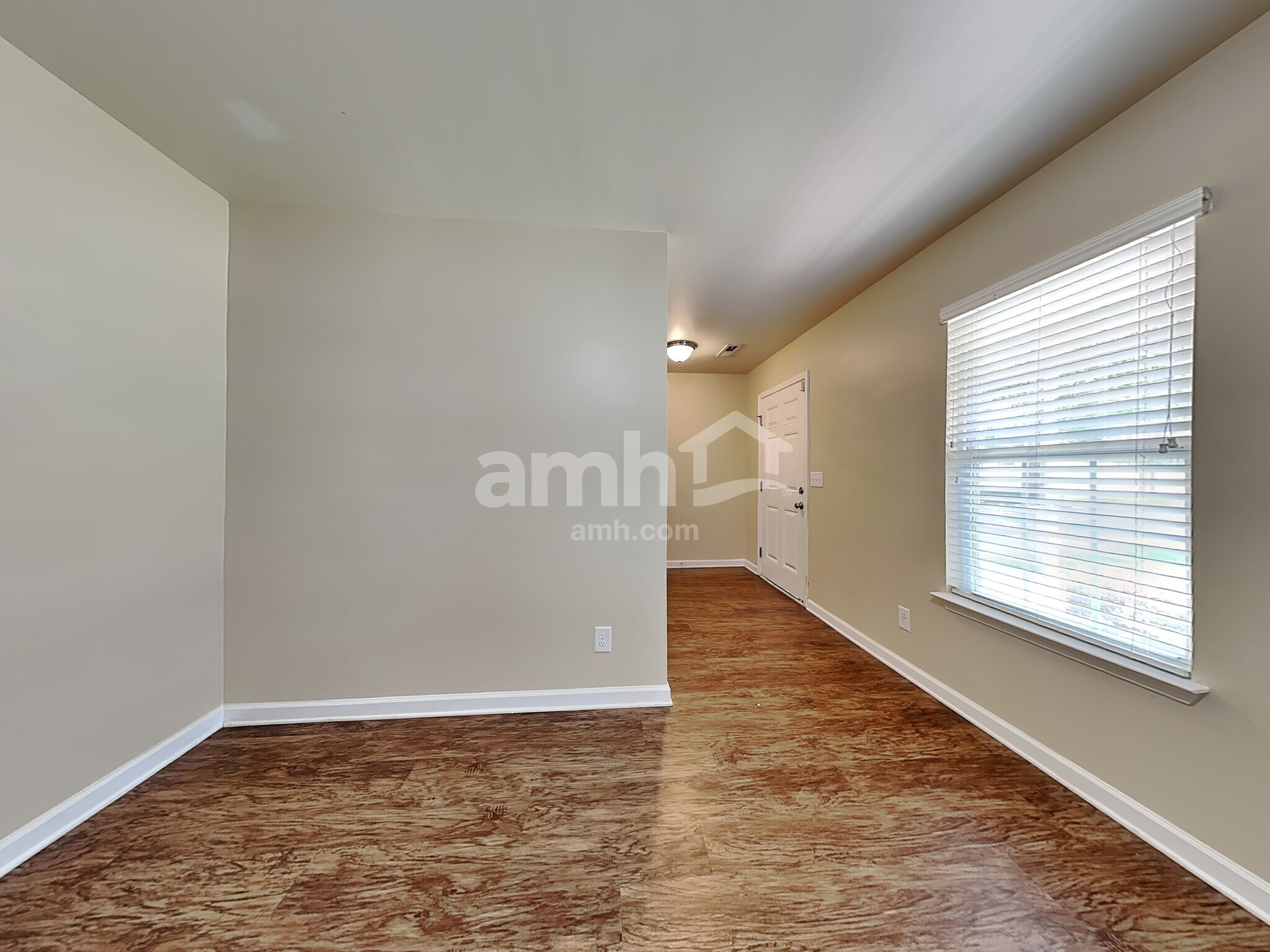 Building Photo - 801 Winterside Ln