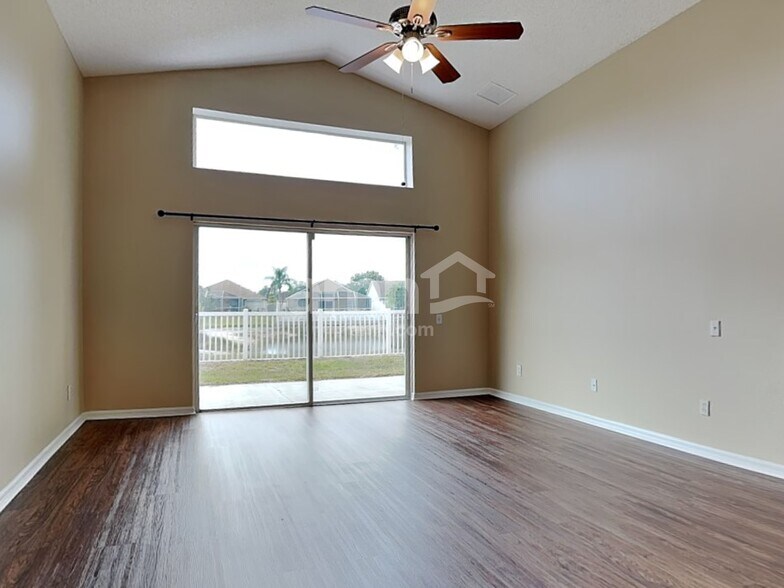 Building Photo - 10625 Cami Ct