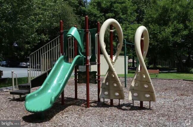 Building Photo - 111 Idlewild Rd