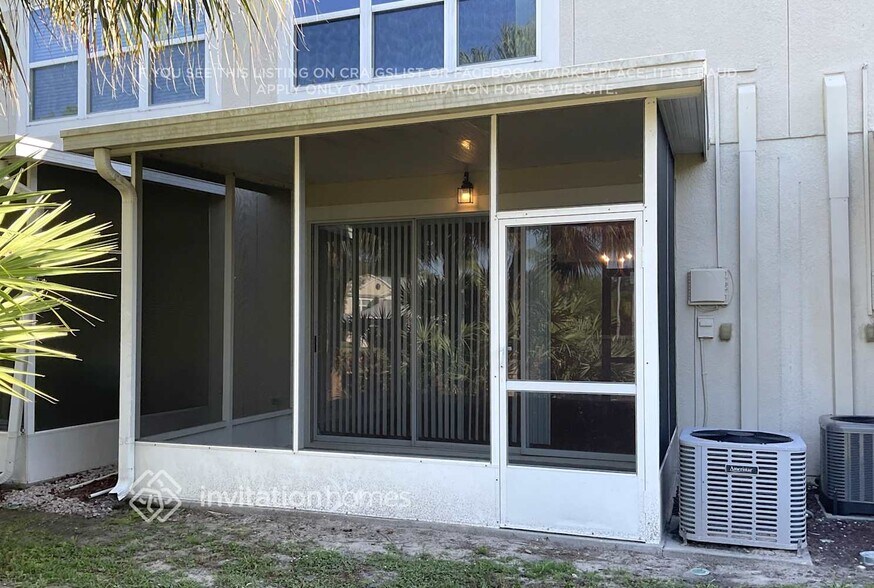 Building Photo - 26648 Castleview Way