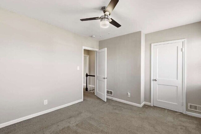 Building Photo - 3482 Dunhaven Rd