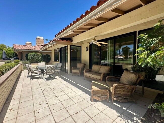 Building Photo - 239 Santa Barbara Cir