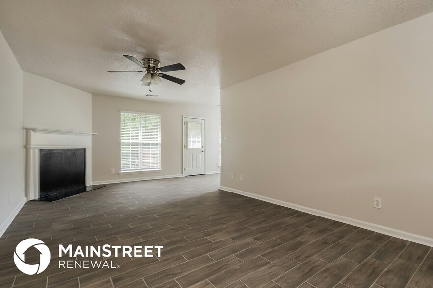 Building Photo - 10625 Tara Village Way