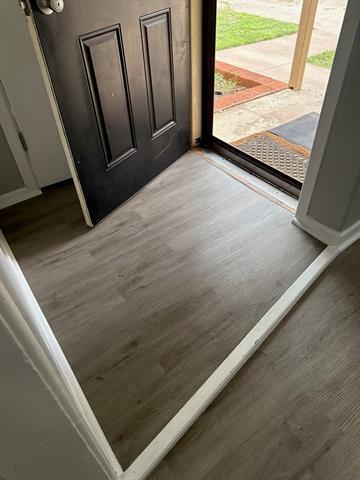 Building Photo - 709 Glenhaven Dr