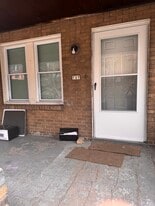 Building Photo - 727 Maytide St