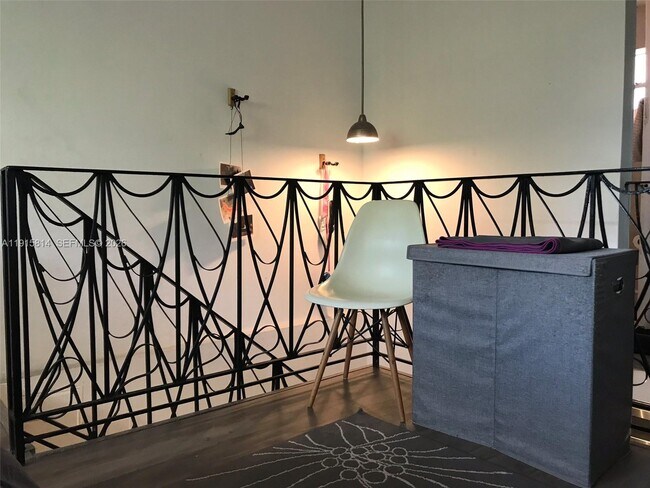 Building Photo - 421 NE 68th St