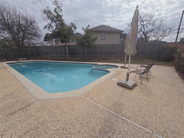 Building Photo - 6606 Cliffwood Ct