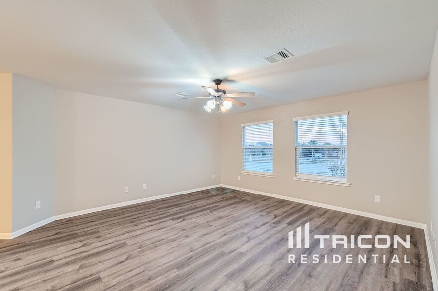 Building Photo - 2963 Autumn Brook Ln