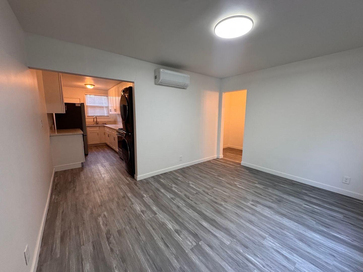 Building Photo - 456 N Westmoreland Ave