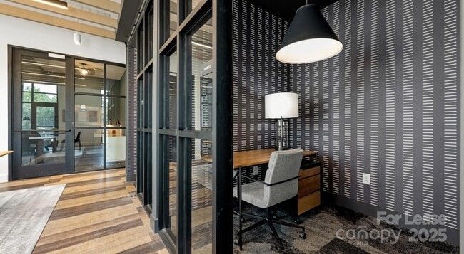 Building Photo - 2314 Berryhill Rd