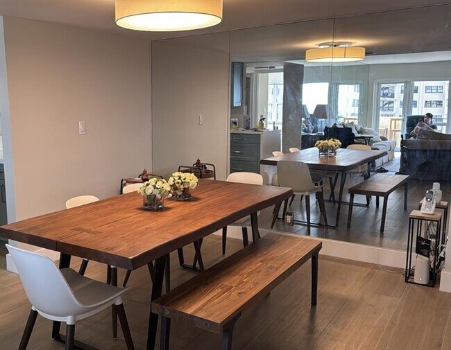 Building Photo - 5000 N Ocean Blvd