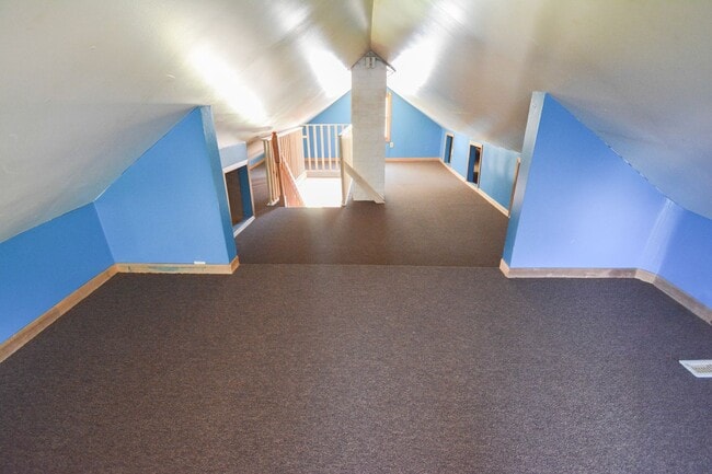 Building Photo - 1 Bed, 1 Bath Home for Rent – Near Mayo Clinic & Downtown