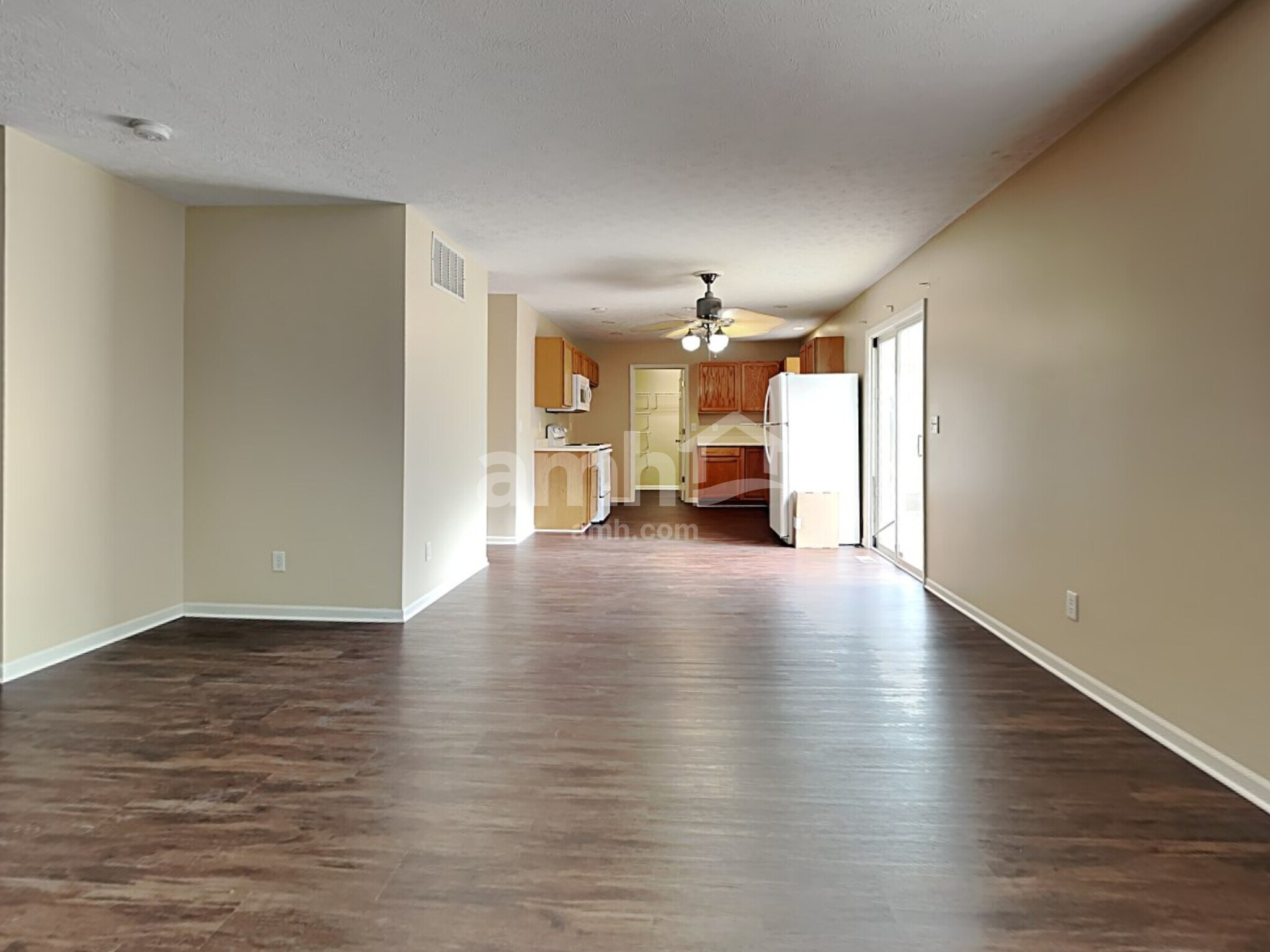 Building Photo - 3455 Lakebrook Ct