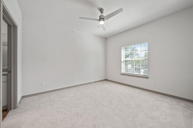 Building Photo - 691 Union Chapel Rd