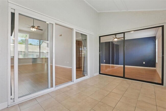 Building Photo - 449 Meadowood Blvd