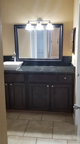 Building Photo - 5550 Spring Valley Rd