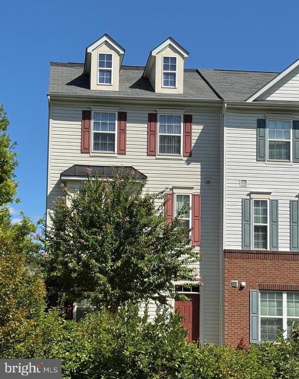 Building Photo - 18322 Woodhouse Ln